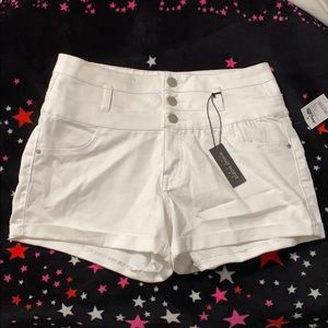 Refuge High-Waist Shorts, White - size 8
